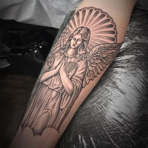 angel hand tattoos for men|pictures of guardian angels tattoos.